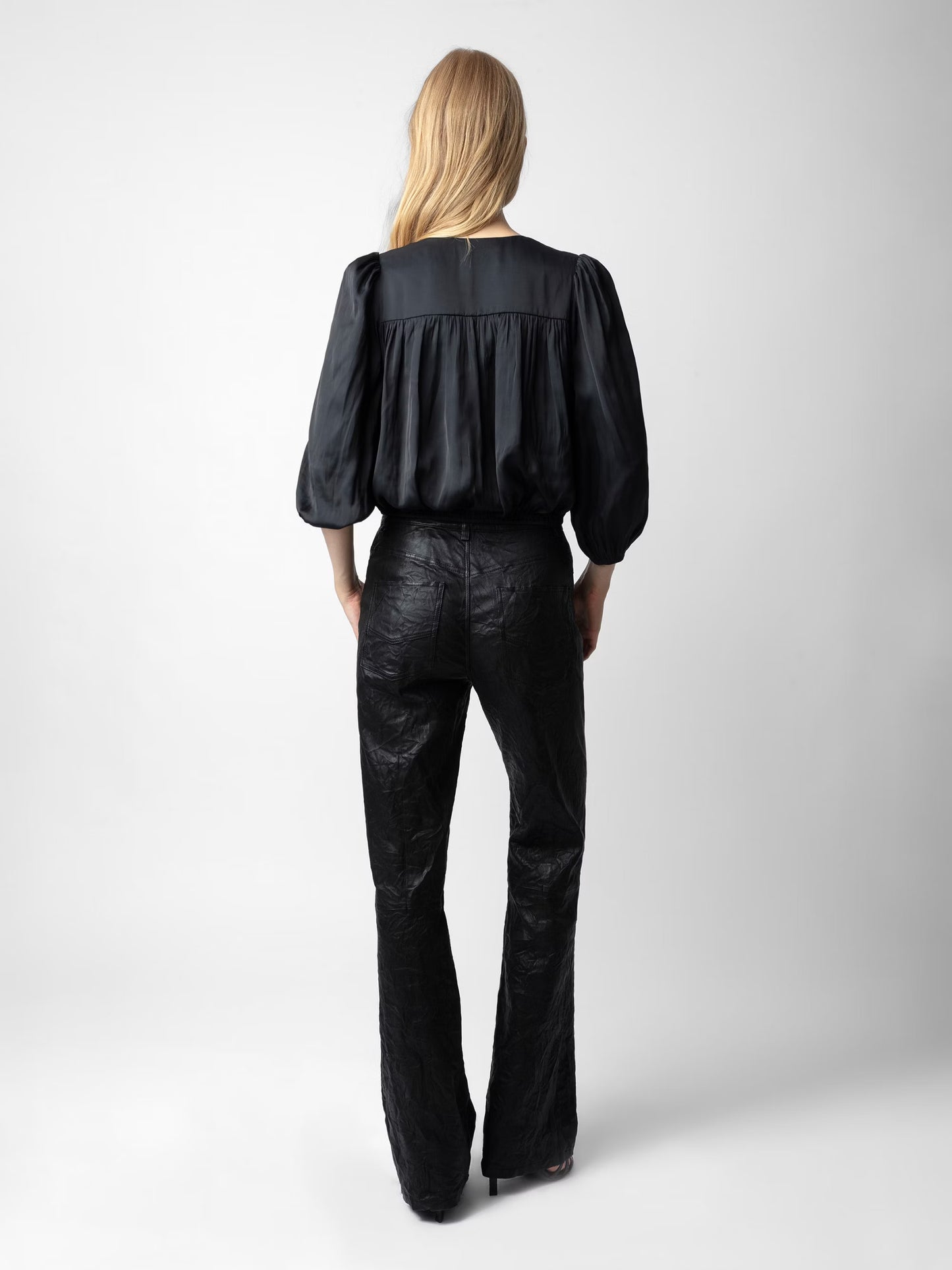 Top Tyfon Satin haut noir femme