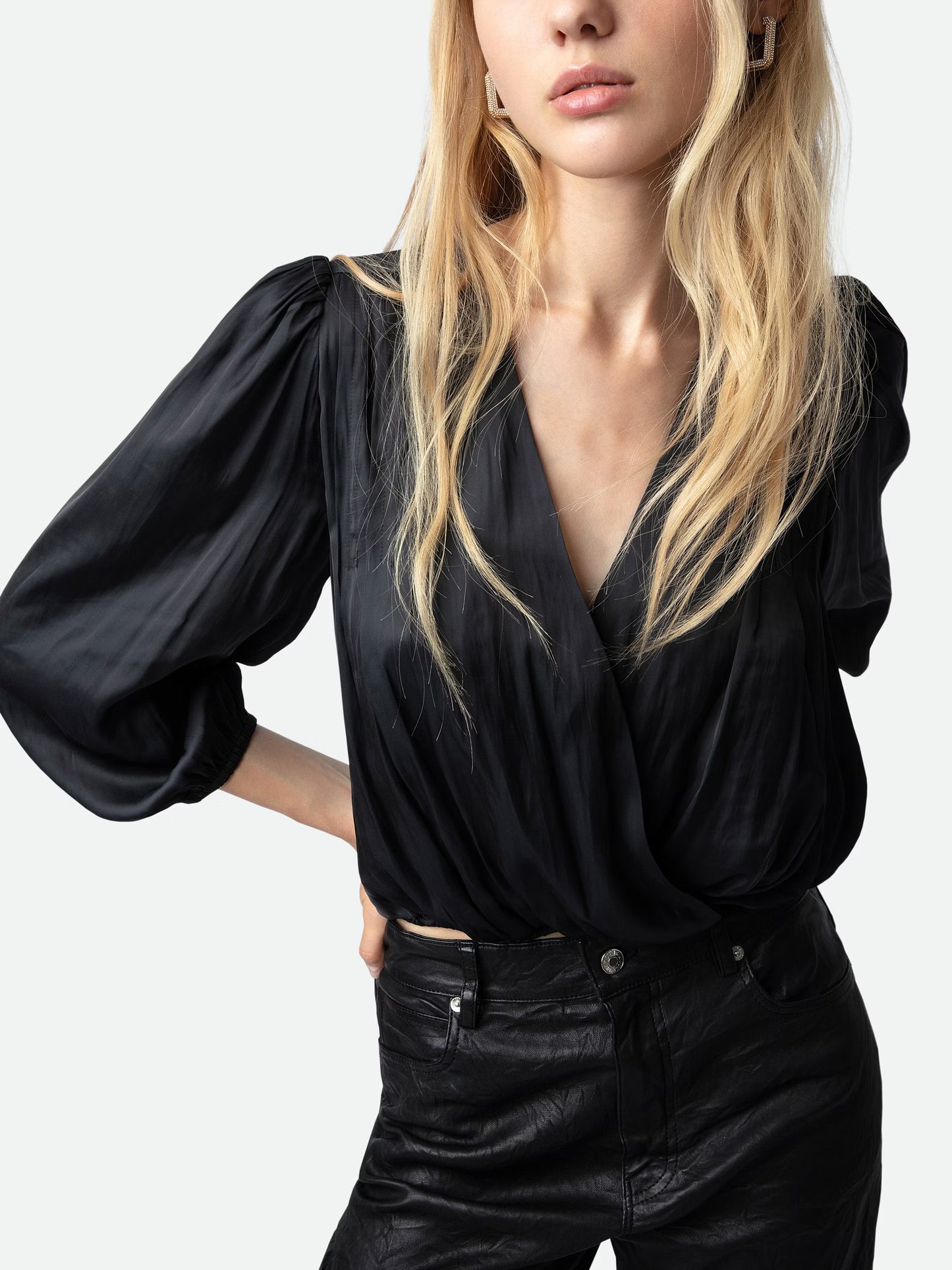 Top Tyfon Satin haut noir femme